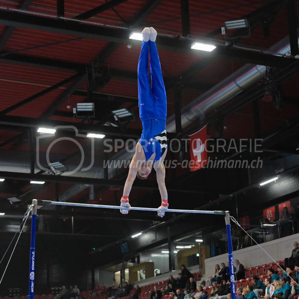Schweizer Meisterschaften Kunstturnen Mannschaften Männer (B) - 22. November 2025 | Schweizer Meisterschaften Kunstturnen Mannschaften Männer (B)AXA Arena, WinterthurBild: Sportfotografie Markus Aeschimann | www.markus-aeschimann.ch - Realisiert mit Pictrs.com