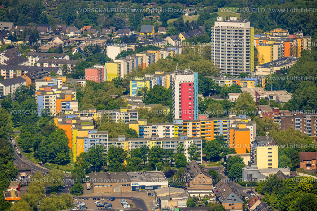Duesseldorf240501457 | Luftbild, Hochhäuser Fürstenberg Wohnsiedlung mit bunter Fassade, Fürstenberger Straße und Potsdamer Straße, Hassels, Düsseldorf, Rheinland, Nordrhein-Westfalen, Deutschland