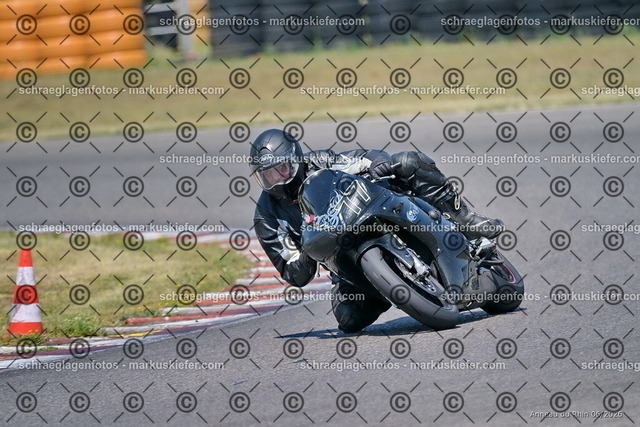 26bc03-2255 | markuskiefer.com - Realisiert mit Pictrs.com
