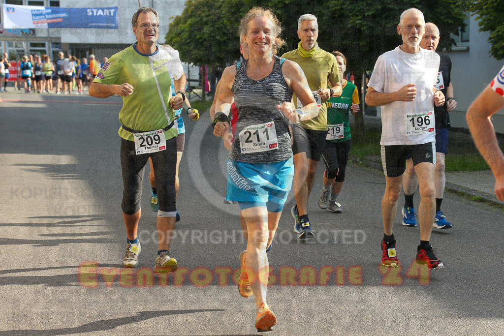 230804_1809_EX1_3750 | Sportfotografie im Rhein-Sieg Kreis, Köln, Bonn, NRW, Rheinland Pfalz, Hessen, etc. Unser Tätigkeitsfeld umfasst den Laufsport vom Volkslauf über den Marathon, Duathlon, Triathon bis zum Ultralauf wie Kölnpfad Ultra oder Schindertrail.