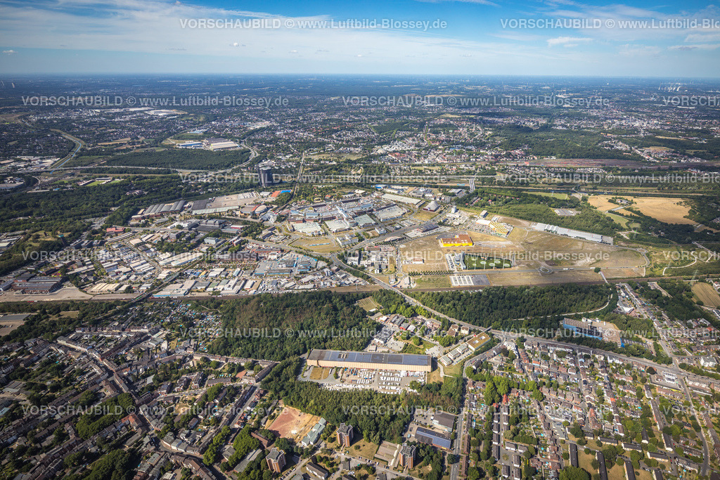 Oberhausen220800885 | Luftbild, Westfield Centro Oberhausen, Neue Mitte Einkaufszentrum, Gasometer, Topgolf Anlage, Borbeck, Oberhausen, Ruhrgebiet, Nordrhein-Westfalen, Deutschland