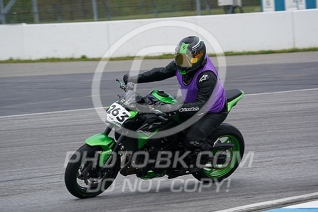 2023_04_25_PBK_21809 | Sportfotografie; SlowMotion; Video; Rennstrecke; Hafeneger; Speer; Racing; RSE; BMW; CBO; Trackday; Motorsportarena; Hockenheimring; Brno; Most; Barcelona; Valencia