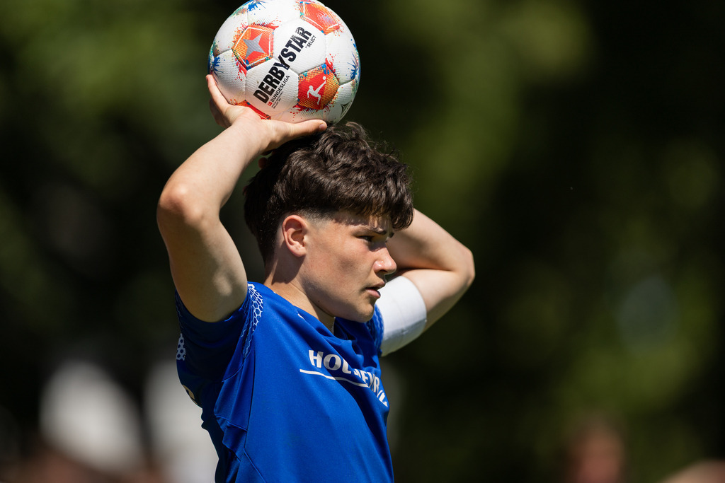 Fußball I Männer I 40. Pfingscup Hollage I 13296 | realhellocedii - Realisiert mit Pictrs.com