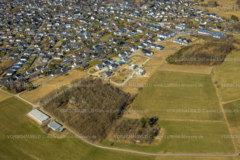 Wenden250307331Huensborn | Luftbild, Neubau Baustelle Wohngebiet Über der Delle, Waldstück an der Karl-Arnold-Straße 33, Übungsplatz Verein Deutsche Schäferhunde e.V., Hünsborn, Wenden, Sauerland, Nordrhein-Westfalen, Deutschland