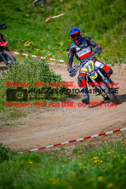 MaZZes_FotoMatrix_230506_1517 | S1