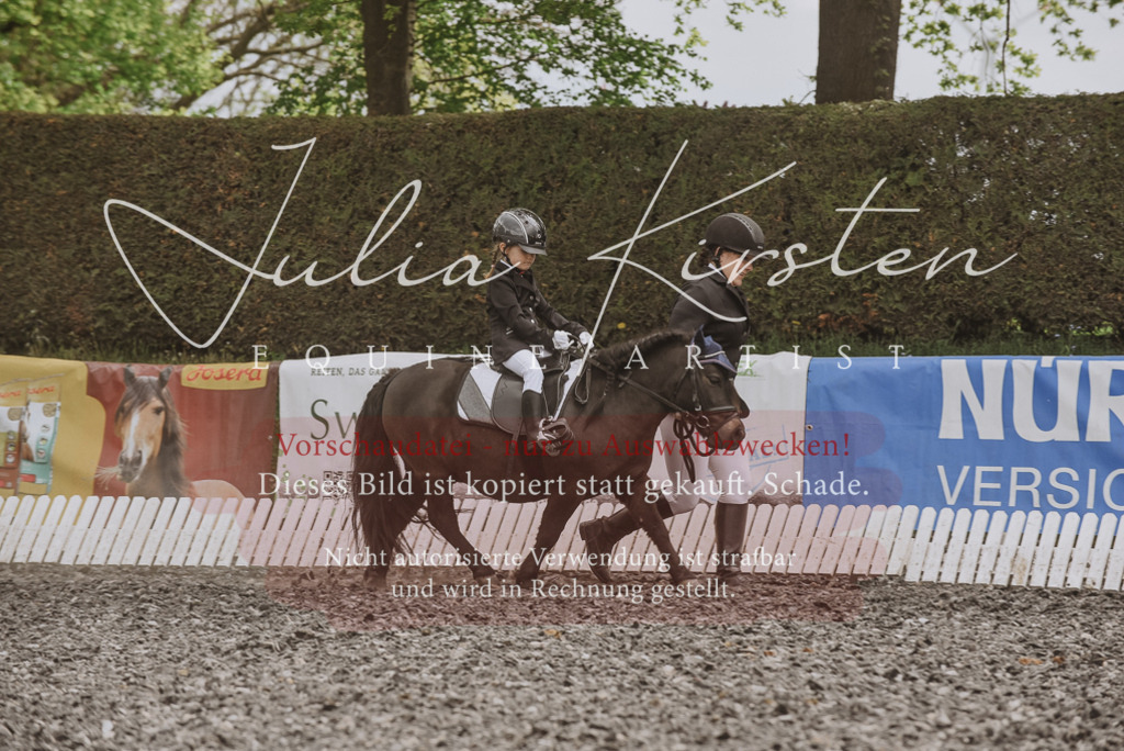 20230514_JK-Röhrsdorf-25-172 | Pferde- und Turnierfotografie in Westsachsen. Pferdeportraits, Auftragszeichnungen und intuitive Kunst.