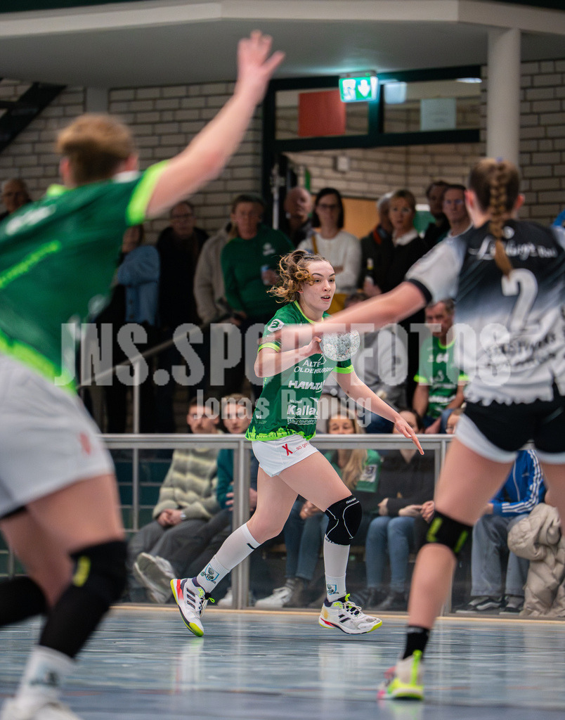 Handball I Frauen I Saison 2025-2026 I 3. Liga Staffel Nord I 13. Spieltag I SC SFN Vechta -Buxtehuder SV II-46 | Mia Leonie Mehrtens (7, SC SFN Vechta) - Realisiert mit Pictrs.com