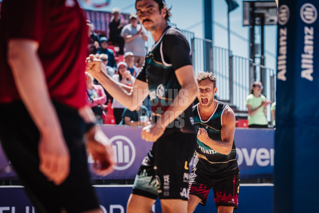 Beachvolleyball | Männer | Allianz German Beach Tour 2025 | Tourstop Düsseldorf | 16.05.2025 | v.l. Jannik Kühlborn und Eric Stadie-Seeber jubeln