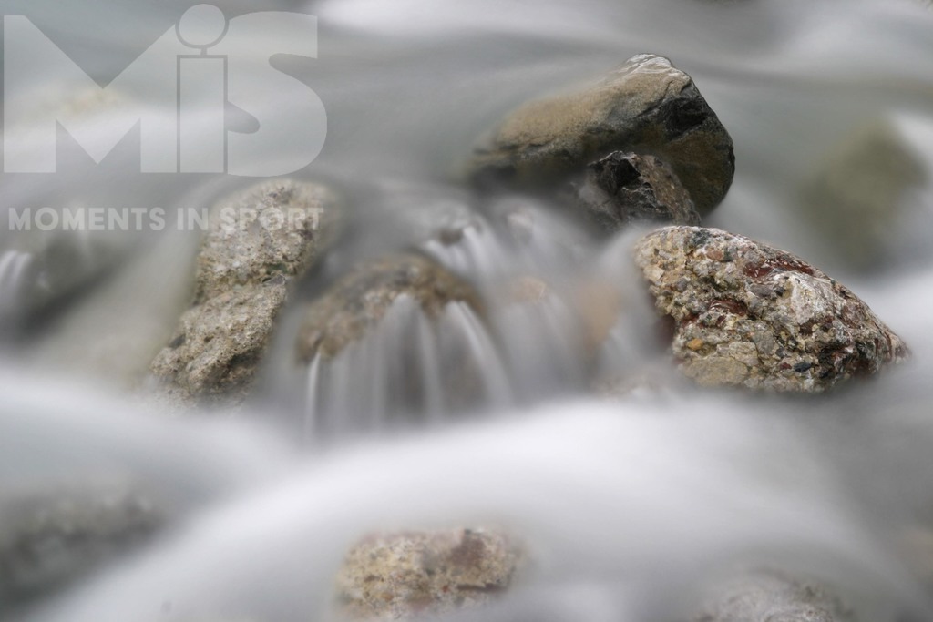 04062920.jpg | Gebirgsbach auf dem Weg von Pfafflar Richtung Muttekopf, Lechtal, Oesterreich,

*COPYRIGHTS BY: S P O R T P R E S S E F O T O  M.I.S., I N N S B R U C K E R S T R . 12, 87719 M I N D E L H E I M, Tel: 08261/20944 oder 01713812882,  B a n k v e r b: Spk. MN, Kto.Nr: 810013276, BLZ: 73150000, Steuer-Nr.: 140/216/40124 FA-MN Honorar Bitte mit 7% MwSt und Belegexempl.   - Realisiert mit Pictrs.com