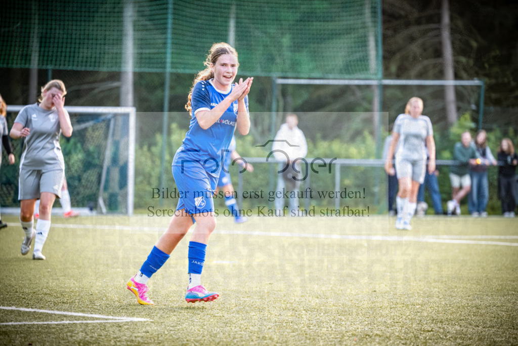 SG Holzhausen / Schölerberg / TuS Nahne - SV Harderberg | Fr.-BZP Weser-Ems · SG Holzhausen / Schölerberg / TuS Nahne - 1. Damen · Sportplatz Auf dem Volke - Realisiert mit Pictrs.com