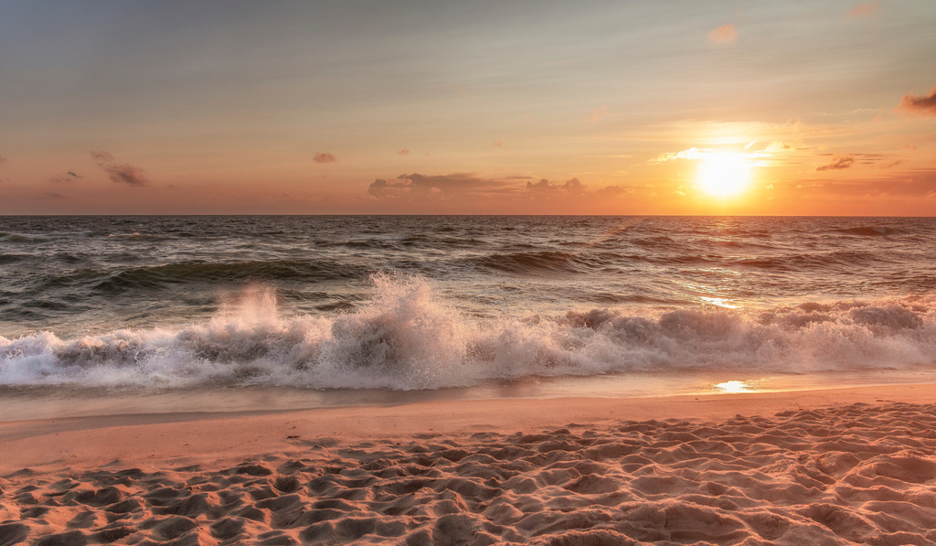A7409779-Verbessert-RR-Bearbeitet | Landschaftsfotografien und Naturfotografien (Schweiz, Europa) auf Leinwand, Postkarten und Poster. Wähle dein Lieblingsfoto und entscheiden selber, welches Fotoprodukt du bestellen willst. Grosse Auswahl an Karten zum Versenden und Verschenken. - Realisiert mit Pictrs.com