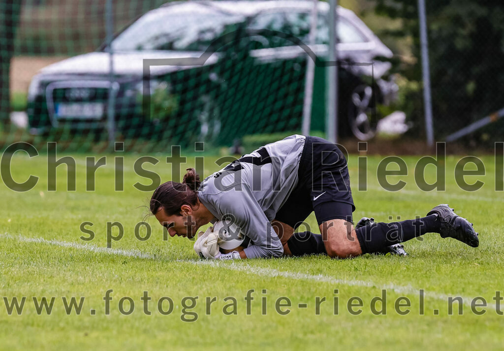2023-08-06_041_SpVgg_Neuching_gegen_SG_Hoerlkofen-Woerth | Neuching, Deutschland, 06.08.2023:
Fußball, A-Klasse 2023 / 2024, 1. Spieltag, SpVgg Neuching gegen SG Hörlkofen/Wörth, Endergebnis: 0:0

Torwart Korbinian Becker (SG Hörlkofen/Wörth, #24)

Foto: Christian Riedel / fotografie-riedel.net