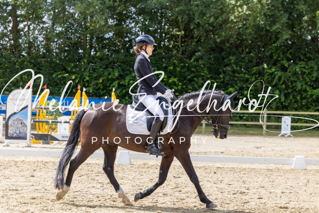 7I8A4226 | melanie-engelhardt-photography - Realisiert mit Pictrs.com