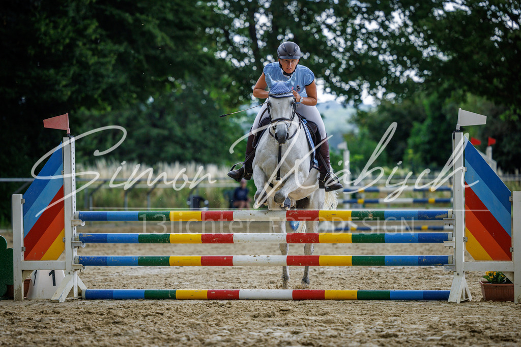 20260705-_3LI4682 | Tierfotografie Pferde, Hunde, Katzen, Haustiere.
Turnierfotografie Reitturniere, Reiten, Springreiten, Dressur in Hanau, dem Main-Kinzig-Kreis und dem Rhein-Main- Gebiet um Frankfurt