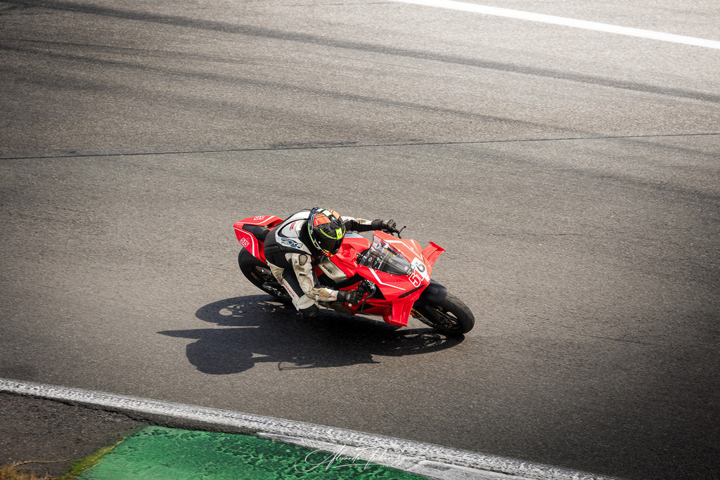 Ducati Trackday Hockenheimring 2026 | Entdecken Sie die faszinierende Welt von Alexander Tschuncky Arts: Kreative Fotografie, atemberaubende Automobilkunst und hochwertiger Bilderdruck. Lassen Sie sich inspirieren! - Realisiert mit Pictrs.com