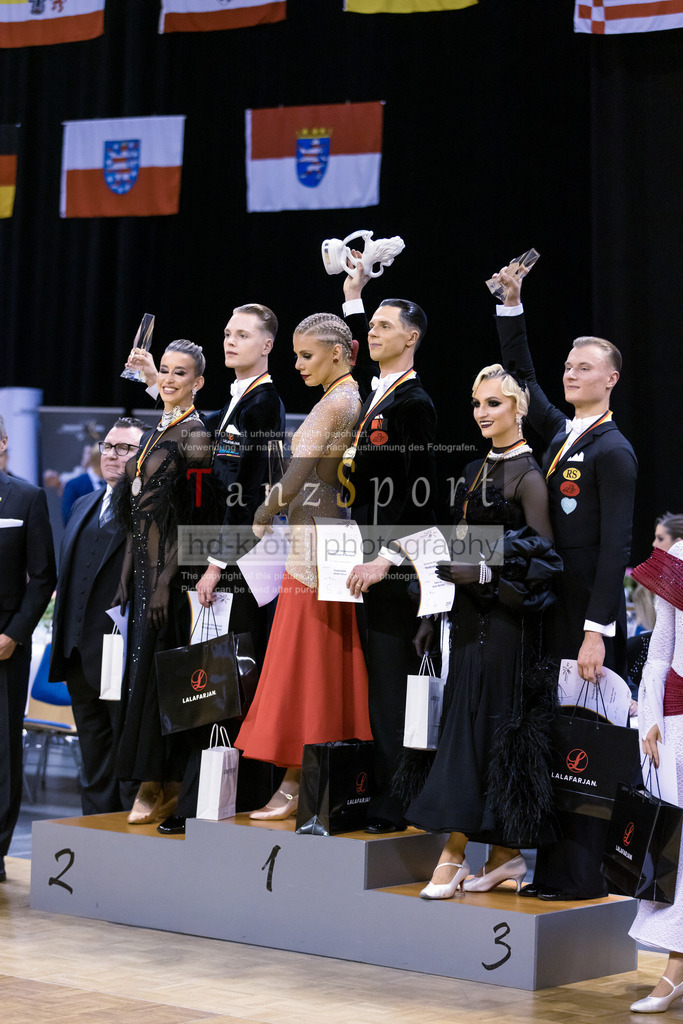 20241102_DM_HGR_Std_16446 | Tanzsportbilder, Standardtanz, Lateintanz, WDSF, DTV, LTVB, dancecomp, goc, hessen tanzt, blaues band der spree, walzer, tango, wiener walzer, slowfox, quickstepp, samba, rumba, cha-cha-cha, paso doble. jive, hd-kroft photography, turniertanzsport