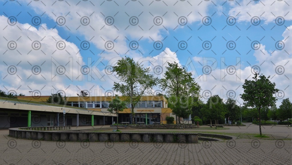 Realschule am Hemberg | Der Schulhof der Realschule am Hemberg in Iserlohn.