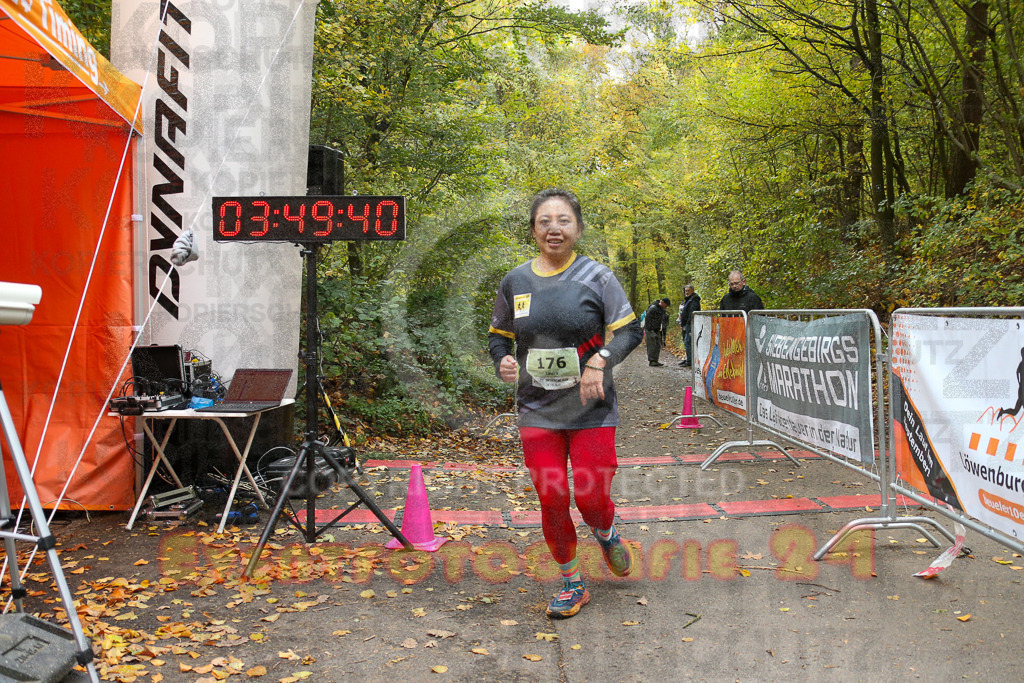 251026_1351_EX1_4014 | Sportfotografie im Rhein-Sieg Kreis, Köln, Bonn, NRW, Rheinland Pfalz, Hessen, etc. Unser Tätigkeitsfeld umfasst den Laufsport vom Volkslauf über den Marathon, Duathlon, Triathon bis zum Ultralauf wie Kölnpfad Ultra oder Schindertrail.