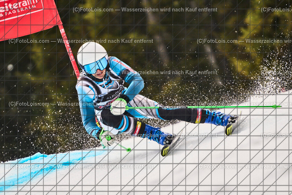 ALP1545_steir-MASTERS-Meistersch-SG_Reiteralm_SCHWEIGHOFER Tanja | MASTERS-LM-Super-G Steiermark mit Wiener-LM auf der Reiteralm am Fr 28. März 2025.                         Veranstalter: Steirischer Skiverband (5000)Durchführender Verein: WSV Pichl-Reiteralm (5083)