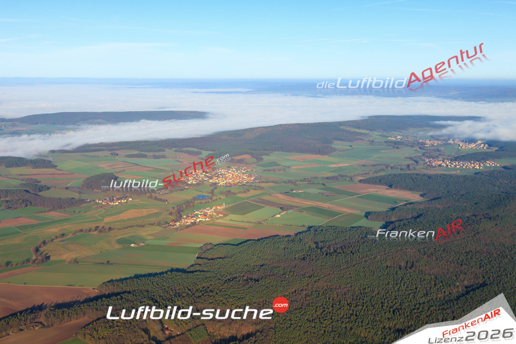 Die Luftaufnahme der Stadt Frensdorf wurde vom UL-Flugzeug heraus erstellt ( keine Drohne )- hohe Auflösung für beste Qualität