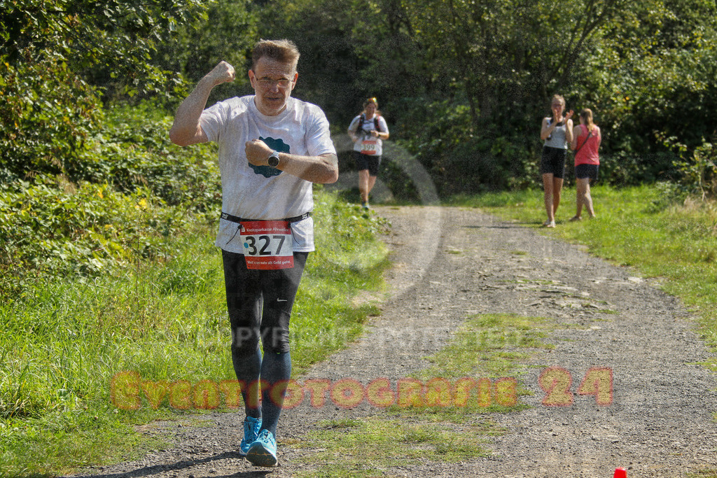 240831_1246_EV4_5152 | Sportfotografie im Rhein-Sieg Kreis, Köln, Bonn, NRW, Rheinland Pfalz, Hessen, etc. Unser Tätigkeitsfeld umfasst den Laufsport vom Volkslauf über den Marathon, Duathlon, Triathon bis zum Ultralauf wie Kölnpfad Ultra oder Schindertrail.
