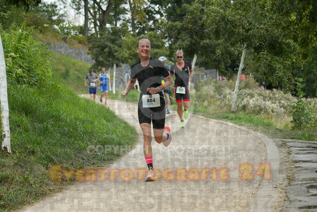 250824_1403_EX1_4824 | Sportfotografie im Rhein-Sieg Kreis, Köln, Bonn, NRW, Rheinland Pfalz, Hessen, etc. Unser Tätigkeitsfeld umfasst den Laufsport vom Volkslauf über den Marathon, Duathlon, Triathon bis zum Ultralauf wie Kölnpfad Ultra oder Schindertrail.