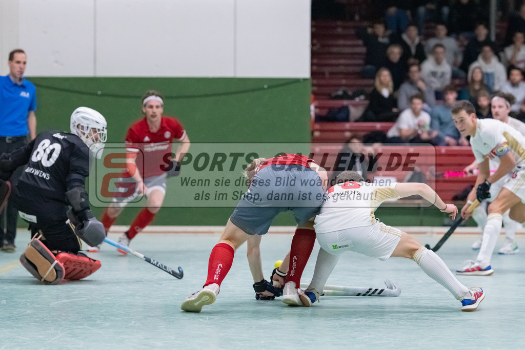 HK_20230128_103674 | 1. Bundesliga 1/4 Finale ( Herren ) Rot-Weiss Köln - Club an der Alster am 28.1.2023 Rot-Weiss Köln  , Köln , Maximilian Siegburg ( Rot-Weiss Köln #18 ) , Nik Kerner ( Club an der Alster #12 )