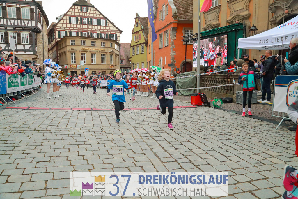 AOK JuniorCup 400m | 3Koenigslauf 2023 - Realisiert mit Pictrs.com