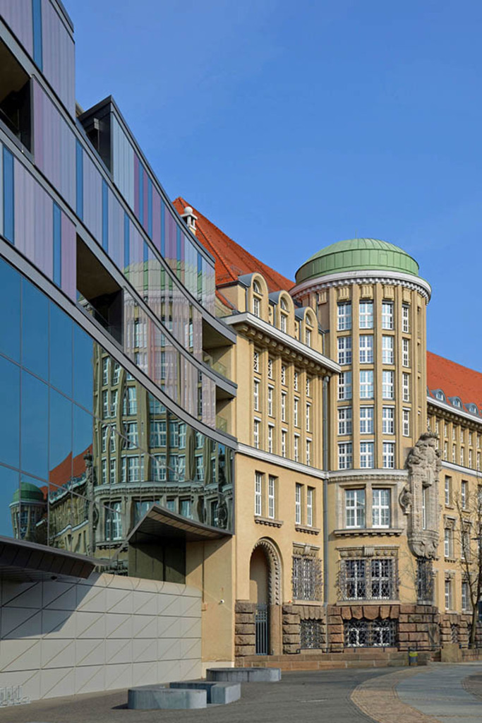 Bildlexikon Leipzig - Deutsche Nationalbibliothek | Das Team hinter BILDLEXIKON LEIPZIG bündelt historische wie aktuelle Informationen über die Stadt Leipzig in Text und Bild auf einer Plattform und stellt diese der interessierten Öffentlichkeit zur Verfügung.