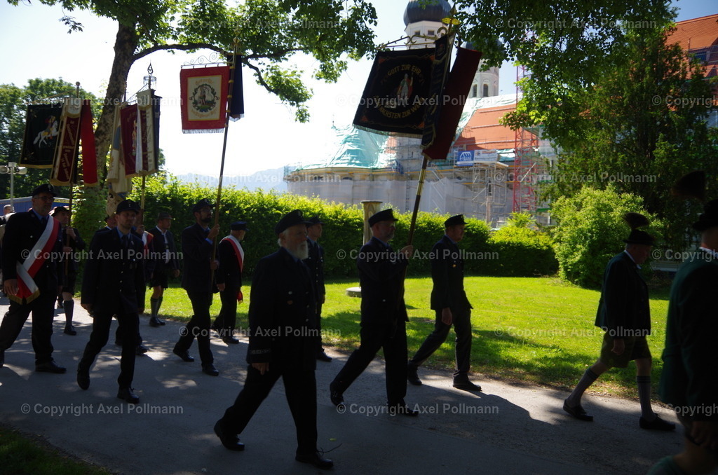 IMGP6546 | fotografiert von Axel PollmannLeonhardi Wallfahrt Benediktbeuern und Murnau, Fronleichnam, Fasching, Landschaft im Loisachtal und Benediktbeuern  - Realisiert mit Pictrs.com