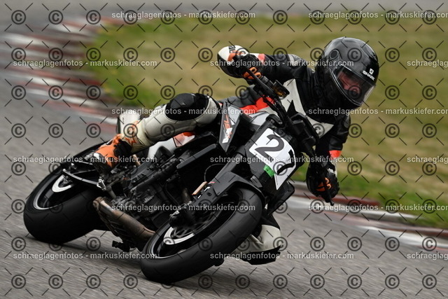 25bt02-1329 | markuskiefer.com - Realisiert mit Pictrs.com