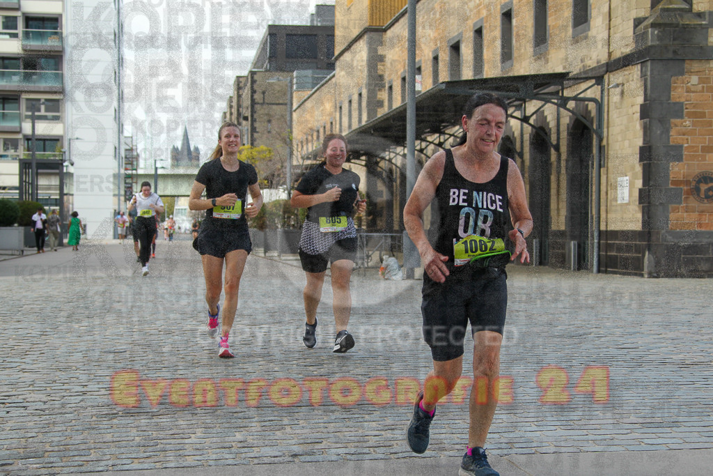 250920_1504_EV4_8057 | Sportfotografie im Rhein-Sieg Kreis, Köln, Bonn, NRW, Rheinland Pfalz, Hessen, etc. Unser Tätigkeitsfeld umfasst den Laufsport vom Volkslauf über den Marathon, Duathlon, Triathon bis zum Ultralauf wie Kölnpfad Ultra oder Schindertrail.