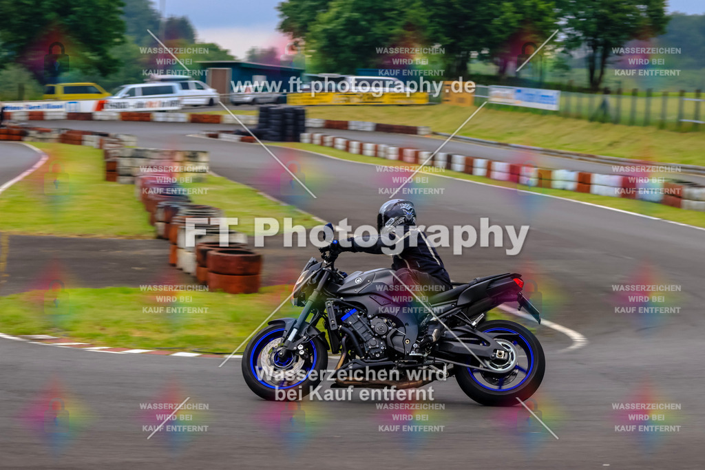 OBK-5470 | Hier findet Ihr Bilder von Touristenfahrten auf der Nürburgring Nordschleife oder von anderen Veranstaltungen die ich besucht habe. Viel Spass beim Durch Schauen 