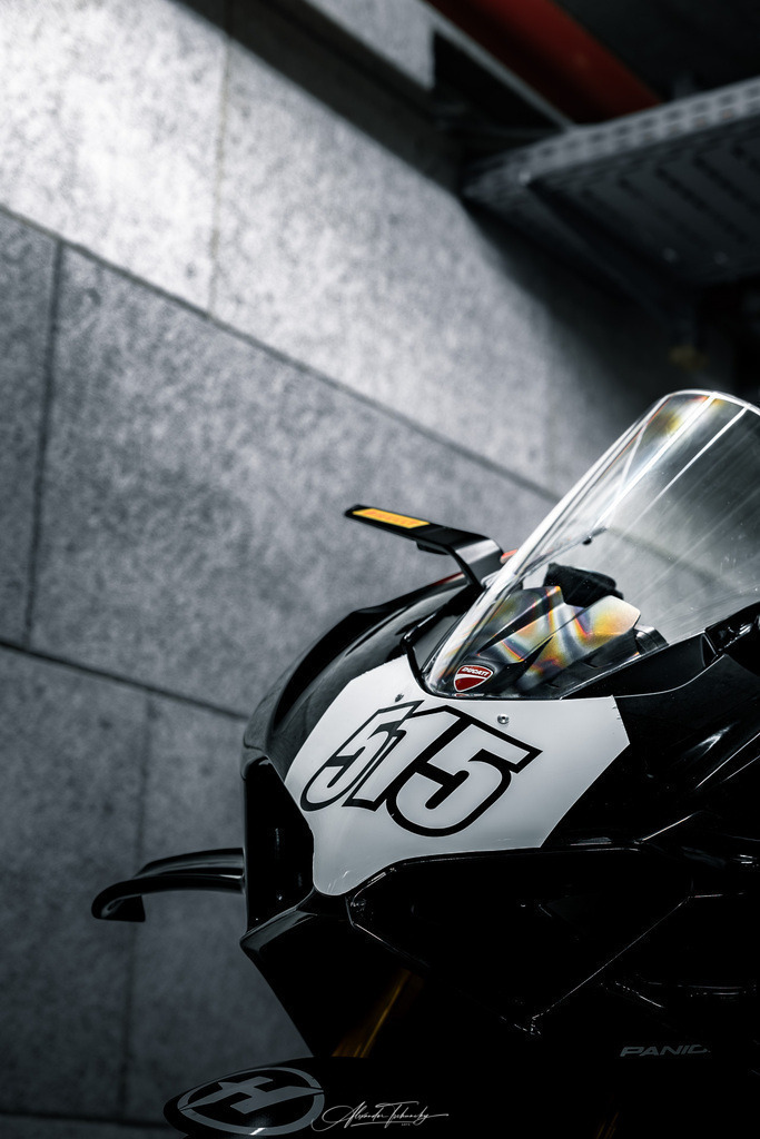 Ducati Panigale V4S | Entdecken Sie die faszinierende Welt von Alexander Tschuncky Arts: Kreative Fotografie, atemberaubende Automobilkunst und hochwertiger Bilderdruck. Lassen Sie sich inspirieren! - Realisiert mit Pictrs.com