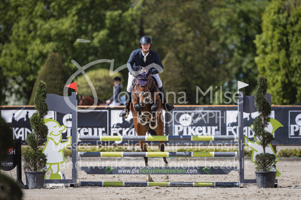 230518_MayDays_SprPf-A2-204 | Deine schönsten Turniermomente als professionelle Fotos! Entdecke hochwertige Pferdesport-Fotografie im Online-Shop. Jetzt Fotos finden & bestellen!