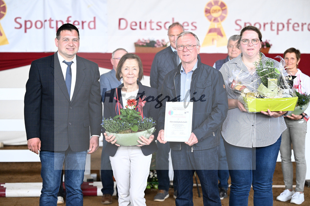 Impressionen_ Ehrungen_9240716 | hf-fotografie - Realisiert mit Pictrs.com