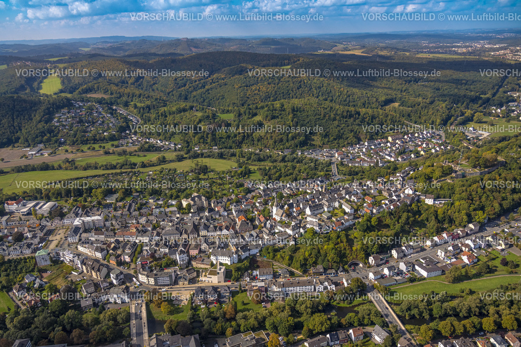 Arnsberg220903462 | Luftbild, City und Altstadt, Arnsberg, Sauerland, Nordrhein-Westfalen, Deutschland