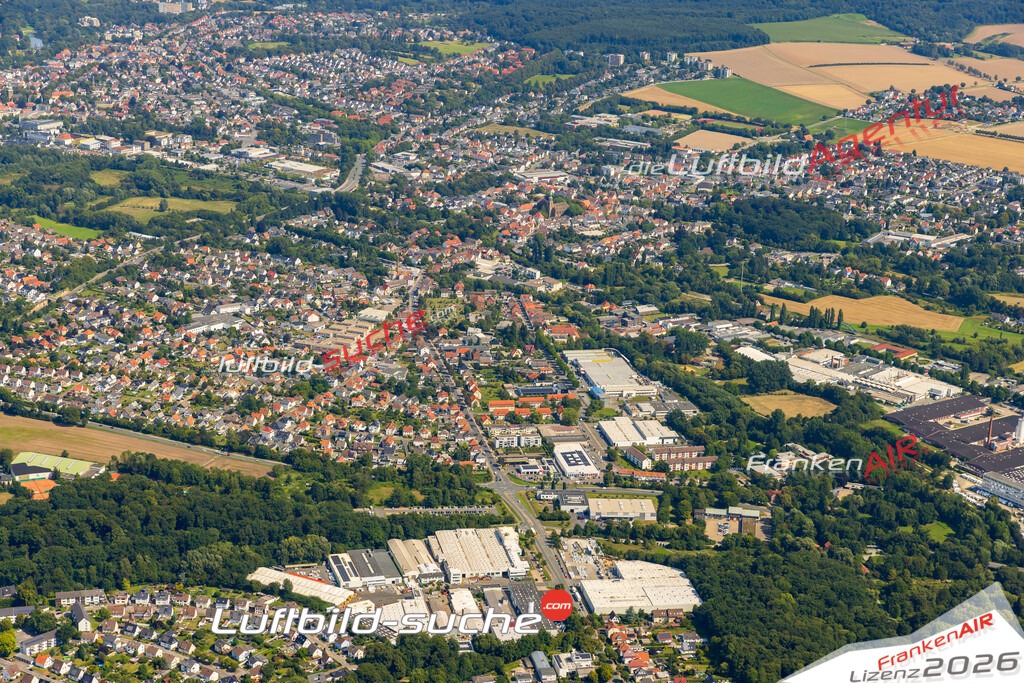 Luftaufnahme Schötmar Bad Salzuflen - Die Luftaufnahme wurde 2025 vom UL-Flugzeug heraus erstellt ( ohne Drohne ) - Hochauflösende Luftaufnahme - für professionelle Ausdrucke geeignet. Die Geschenkidee !Mit Lizenz und Bildrechte bestellbar