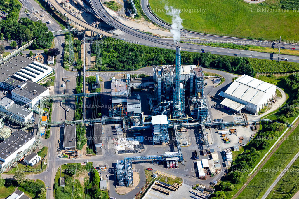 Luftbild Leverkusen-3428 | Luftbildfotografie und Luftbild Luftaufnahme Klärwerks- Becken und Reinigungsstufen Wupperverband Kläranlage Leverkusen in Leverkusen im Bundesland Nordrhein-Westfalen, Deutschland - Realisiert mit Pictrs.com