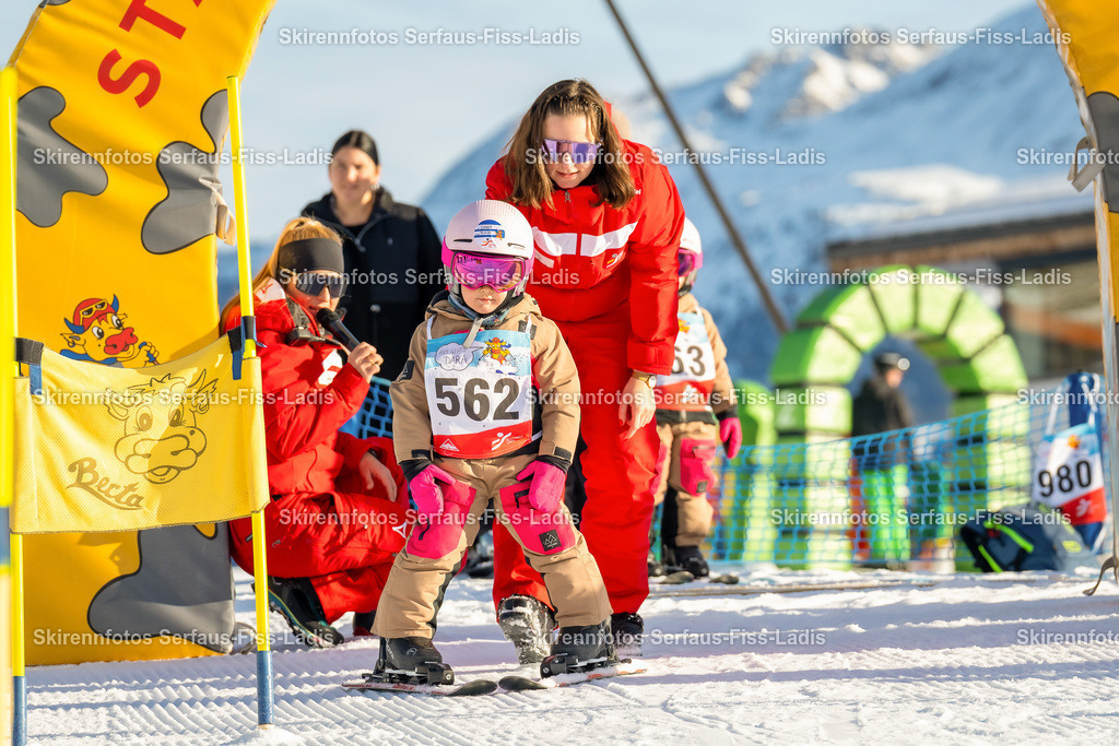 SRF_12.12.2025 0057 | SRF_12.12.2025 0057 - Realisiert mit Pictrs.com