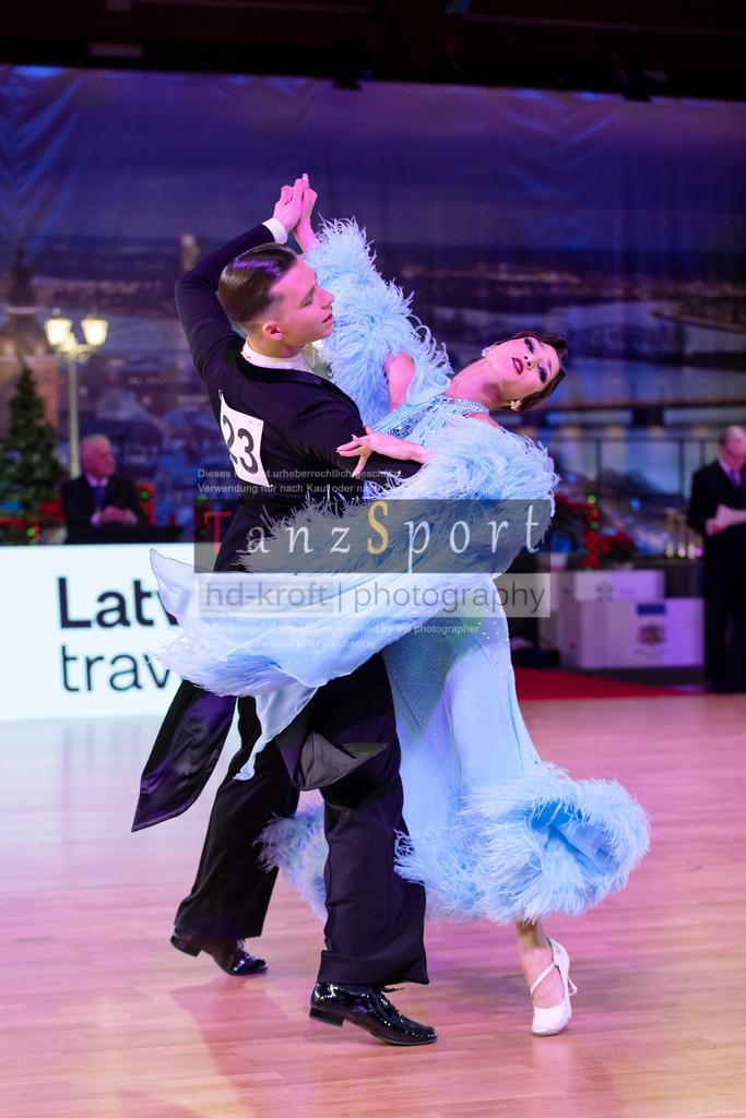 20241215_WDSF_Open_Youth_Std-Riga-9629 | Tanzsportbilder, Standardtanz, Lateintanz, WDSF, DTV, LTVB, dancecomp, goc, hessen tanzt, blaues band der spree, walzer, tango, wiener walzer, slowfox, quickstepp, samba, rumba, cha-cha-cha, paso doble. jive, hd-kroft photography, turniertanzsport