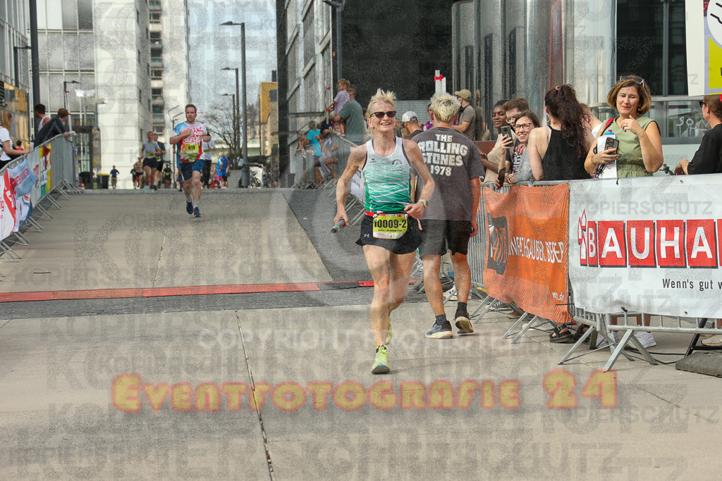 250920_1523_EX1_9231 | Sportfotografie im Rhein-Sieg Kreis, Köln, Bonn, NRW, Rheinland Pfalz, Hessen, etc. Unser Tätigkeitsfeld umfasst den Laufsport vom Volkslauf über den Marathon, Duathlon, Triathon bis zum Ultralauf wie Kölnpfad Ultra oder Schindertrail.