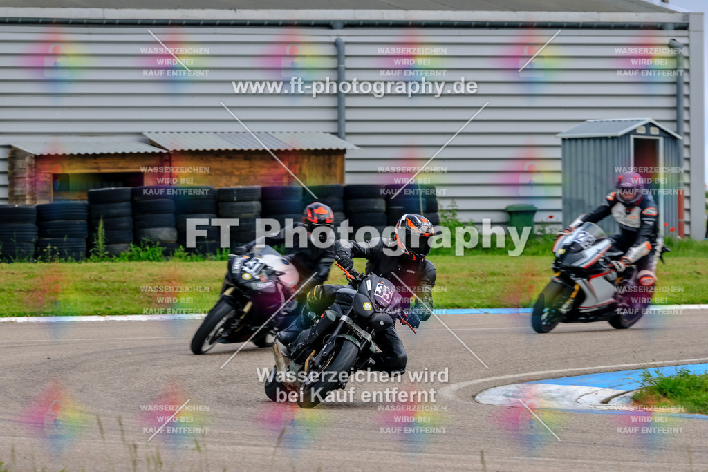 MotoTeam-8080 | Hier findet Ihr Bilder von Touristenfahrten auf der Nürburgring Nordschleife oder von anderen Veranstaltungen die ich besucht habe. Viel Spass beim Durch Schauen 