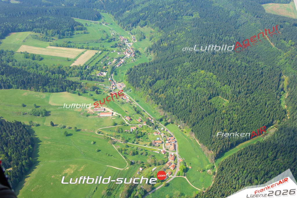 Die Luftaufnahme Fischbach - Schleusingen wurde vom UL-Flugzeug (keine Drohne) aus fotografiert.Hohe Druck- Auflösung-die Geschenkidee!