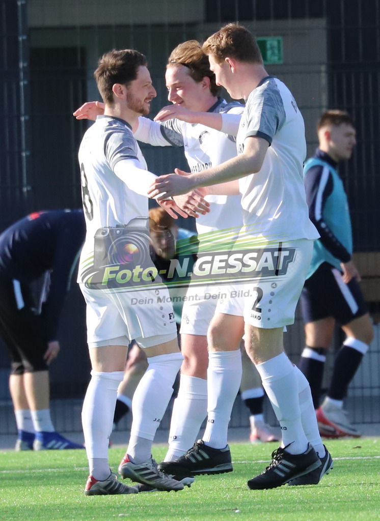 VfL Holsen - Bünder SV | Auf dem Bild zu sehen: weiß Bünder SV: Jubel 1:0 (Torschütze links: Denis Müller)VfL Holsen, Bünder SV, Saison 25/26, Kreisliga A, Deutschland - Realisiert mit Pictrs.com