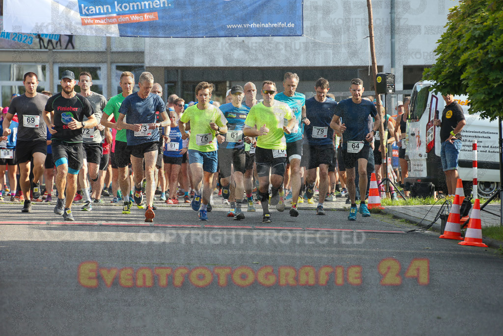 230804_1802_EX1_3598 | Sportfotografie im Rhein-Sieg Kreis, Köln, Bonn, NRW, Rheinland Pfalz, Hessen, etc. Unser Tätigkeitsfeld umfasst den Laufsport vom Volkslauf über den Marathon, Duathlon, Triathon bis zum Ultralauf wie Kölnpfad Ultra oder Schindertrail.