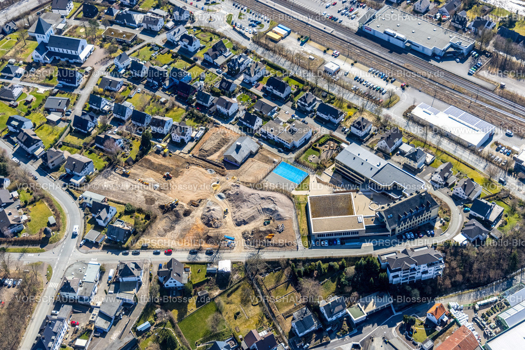 Meschede220302593 | Luftbild, Baustelle An Klocken Kapelle und St. Walburga-Realschule, Meschede-Stadt, Meschede, Sauerland, Nordrhein-Westfalen, Deutschland