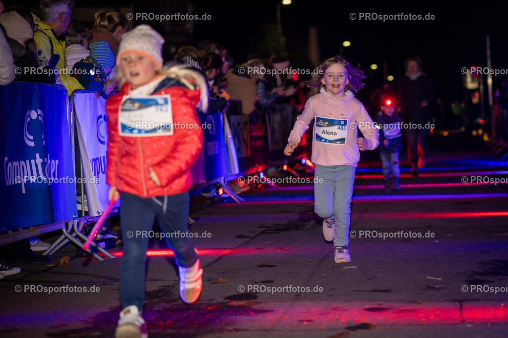 Martinslauf Sindorf 2023 in Kerpen-Sindorf, 09.11.2023 | Impressionen vom Martinslauf Sindorf 2023 am 09.11.2023 in Kerpen-Sindorf (Nordrhein-Westfalen).
