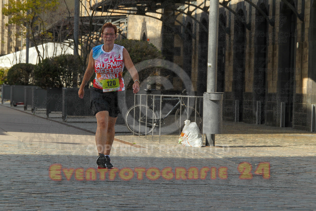 250920_1554_EV4_9632 | Sportfotografie im Rhein-Sieg Kreis, Köln, Bonn, NRW, Rheinland Pfalz, Hessen, etc. Unser Tätigkeitsfeld umfasst den Laufsport vom Volkslauf über den Marathon, Duathlon, Triathon bis zum Ultralauf wie Kölnpfad Ultra oder Schindertrail.