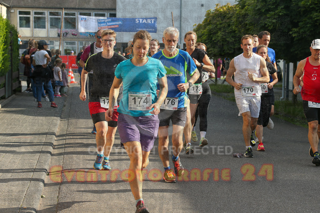 230804_1807_EX1_3706 | Sportfotografie im Rhein-Sieg Kreis, Köln, Bonn, NRW, Rheinland Pfalz, Hessen, etc. Unser Tätigkeitsfeld umfasst den Laufsport vom Volkslauf über den Marathon, Duathlon, Triathon bis zum Ultralauf wie Kölnpfad Ultra oder Schindertrail.